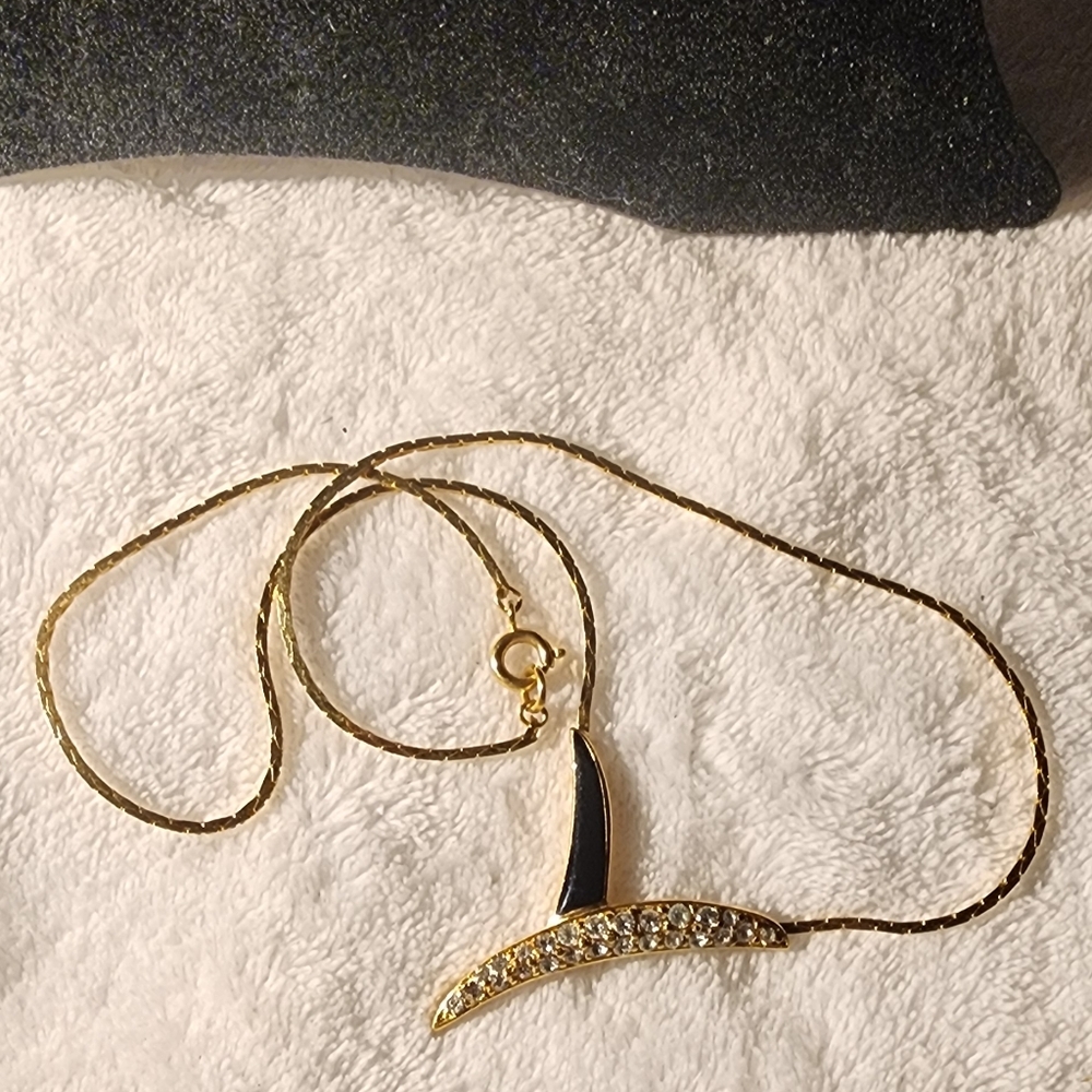 Trifari Gold-Tone V-Shaped Pendant Necklace with Black Enamel & Rhinestone Vtg